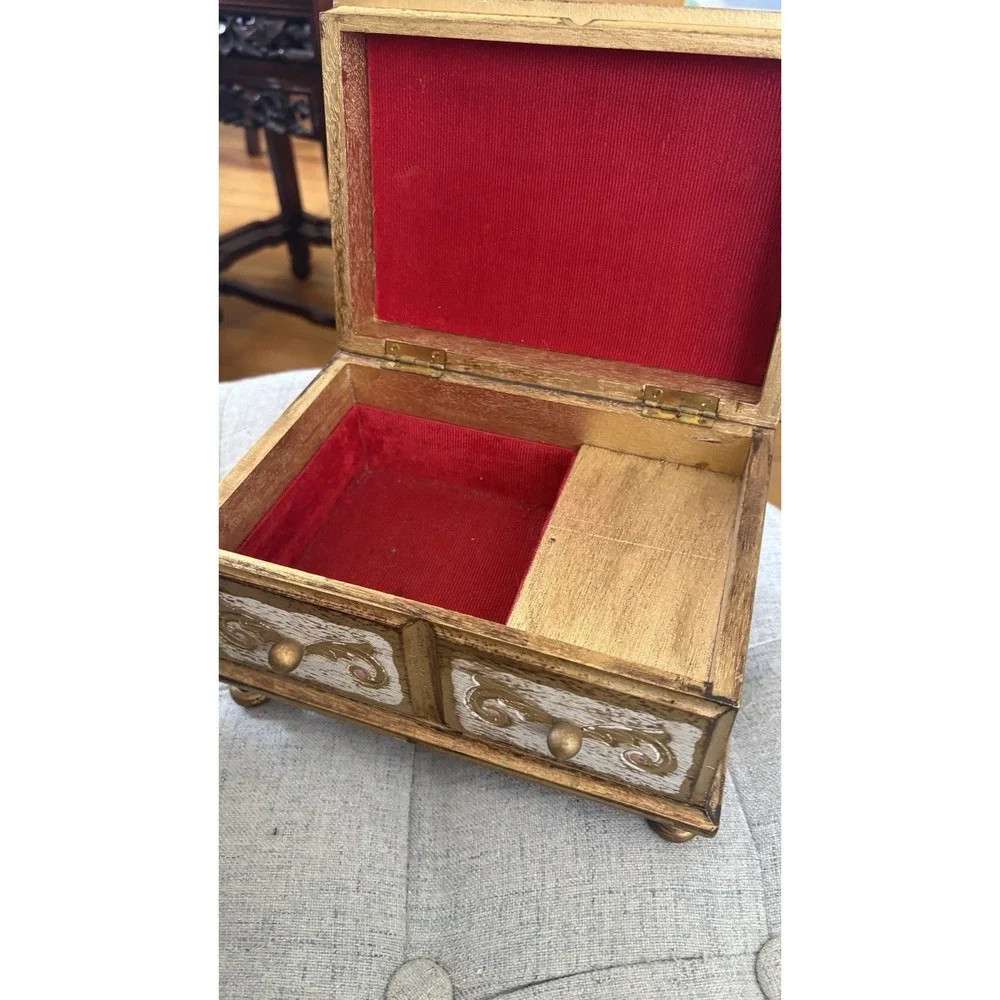 Vintage Music Box Jewelry Box Velvet Lined Victorian Portrait Japan